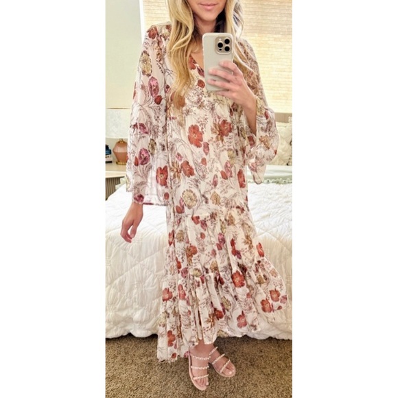 MOSSIMO IVORY FLORAL TIERED DRESS - Picture 10 of 13